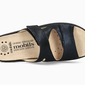 Women’s Black Leather Sandals by Mobils Size 7.5